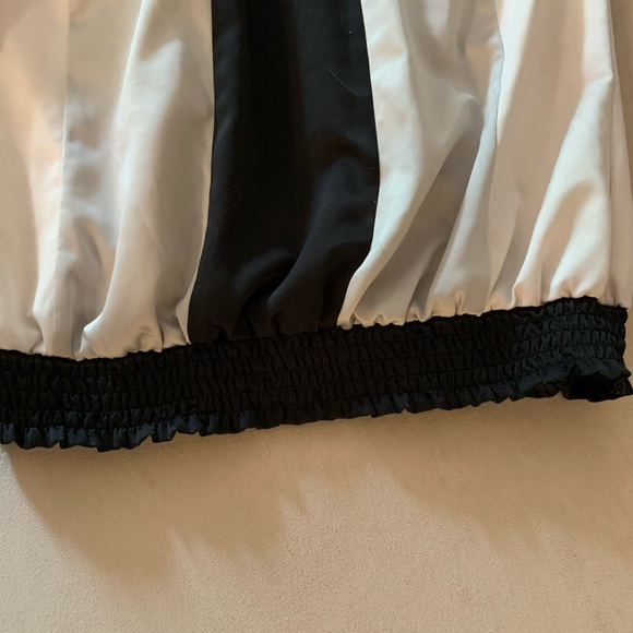 Tri coloured Smart Set halter style sleeveless top - Picture 5 of 8